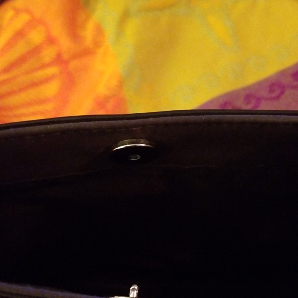 Purse - Picture 2 of 2